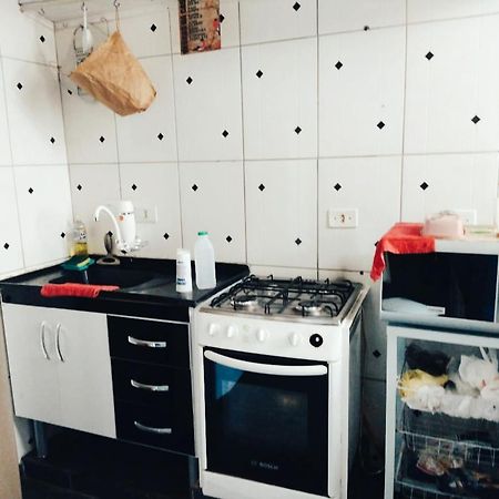 Hostel Dona Lucia São José dos Campos Esterno foto